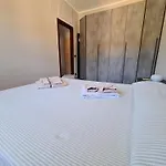 Apartment La Casa Di Riki By Portofinovacanze *